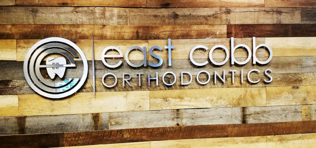 3D Signs & Dimensional Lettering